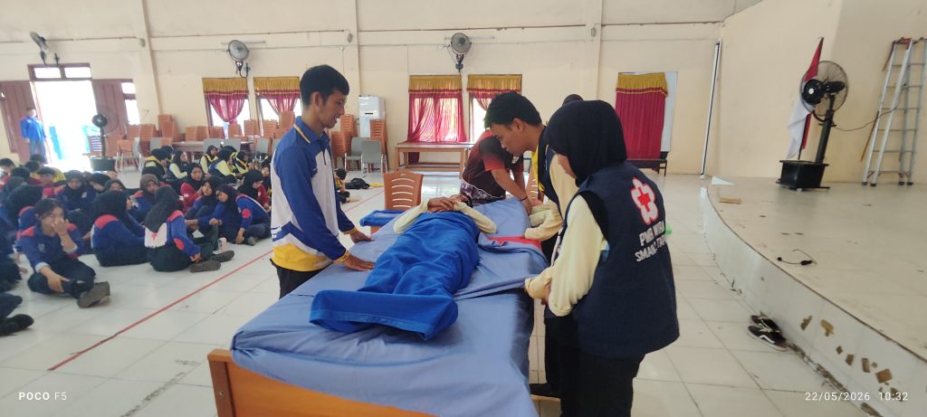 PMR WIRA SMAN 1 TANJUNG SELOR GELAR LATIHAN GABUNGAN PERAWATAN KELUARGA