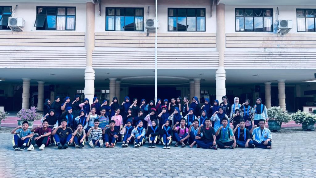 Tingkatkan Kesiapsiagaan, PMR Madya SMPN 1 Tarakan Gelar Latihan Rutin Siaga Bencana dan Kepalangmerahan