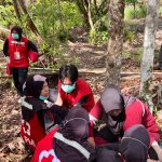 KSR PMI Unit UBT Cetak Relawan Tangguh, PLADIKSAR 7 Hari Ditutup dengan Simulasi Penanganan Darurat.