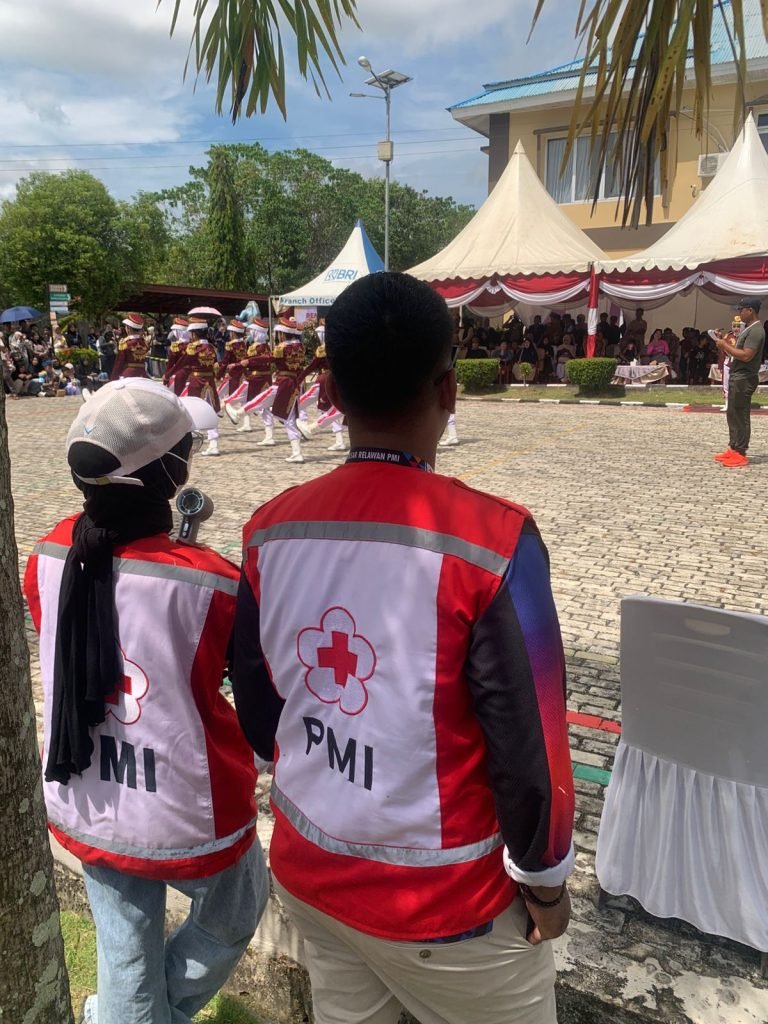 GARDA KEMANUSIAAN PMI KAWAL KETAT LOMBA BARIS BERBARIS