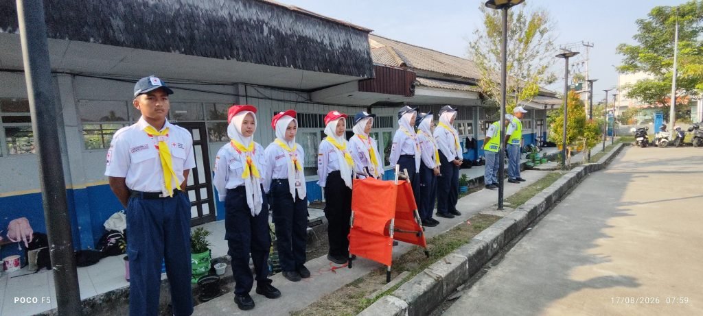 PMR SMAN 1 TANJUNG SELOR KHIDMATKAN HUT RI