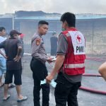 PMI TARAKAN RESPONS KEBAKARAN GUDANG TOKO SINAR TERANG BARU