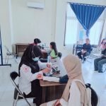 PMI NUNUKAN PERIKSA KESEHATAN 150 CALON MAHASISWA POLITEKNIK NEGERI NUNUKAN