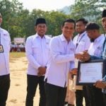 HADIRI HUT 81 PMI DI PULAU SEBATIK, BUPATI NUNUKAN BERI PENGHARGAAN PARA PAHLAWAN KEMANUSIAAN