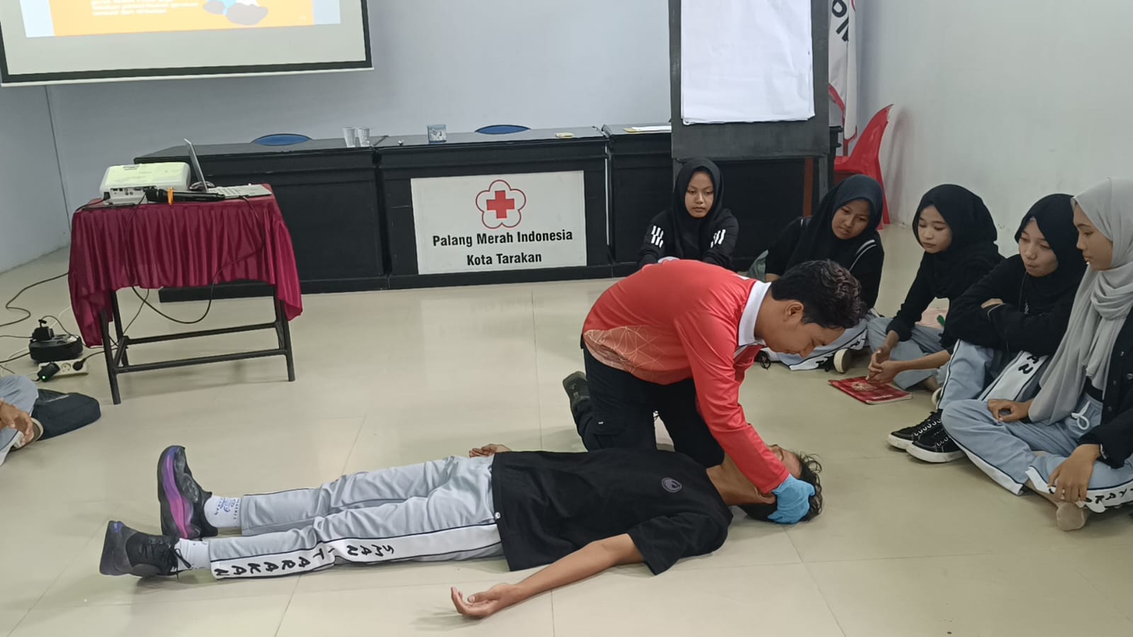LATIHAN GABUNGAN PMR WILAYAH TARAKAN BARAT